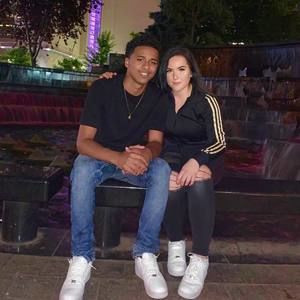 Meet your Posher, Georgia